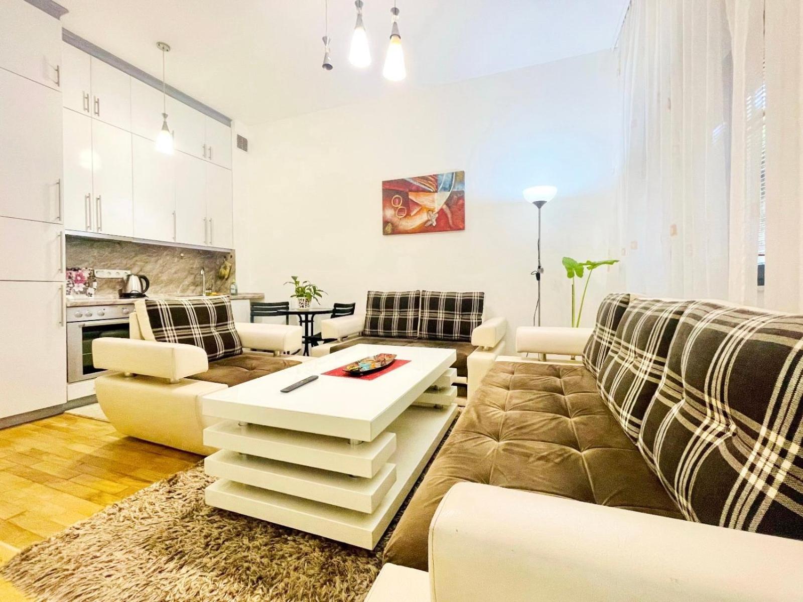 Centar Emirates Apartment